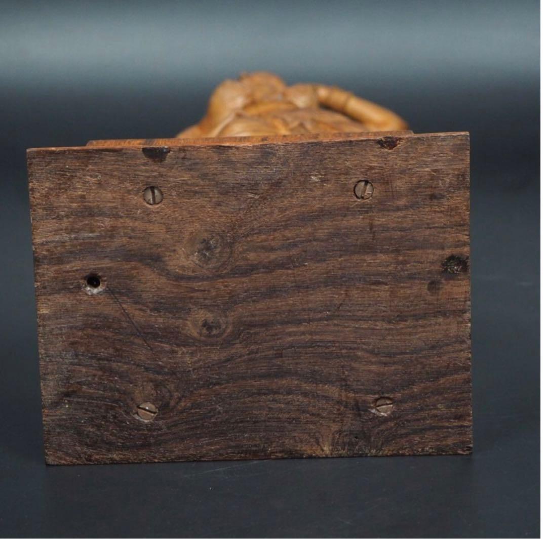 送料無料　時代物　老山白檀　インド白檀細密彫刻女神像　高さ54ｃｍ　本物保証