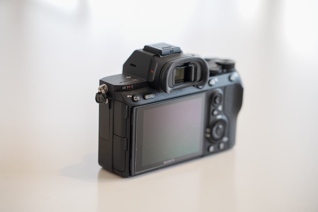 【美品】SONY α7RⅢ ILCE-7RM3 ボディ