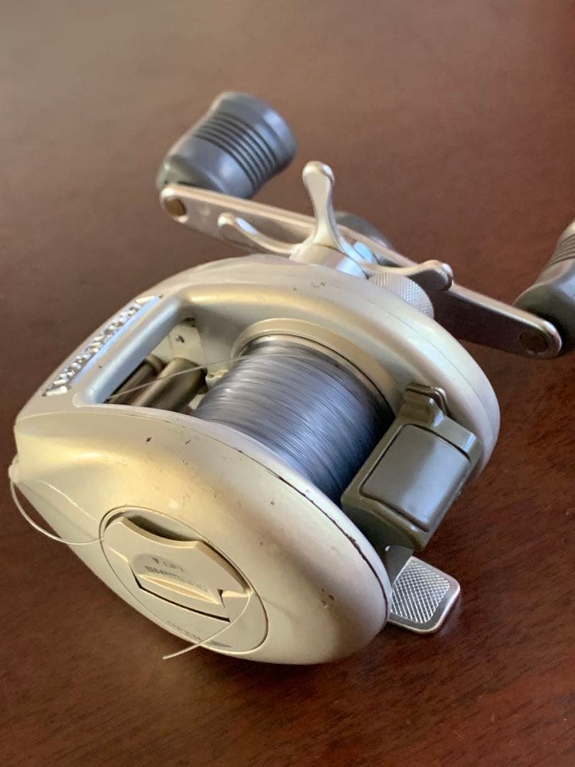 再々値下げ！　シマノ　SHIMANO クロナーク100 赤メタ