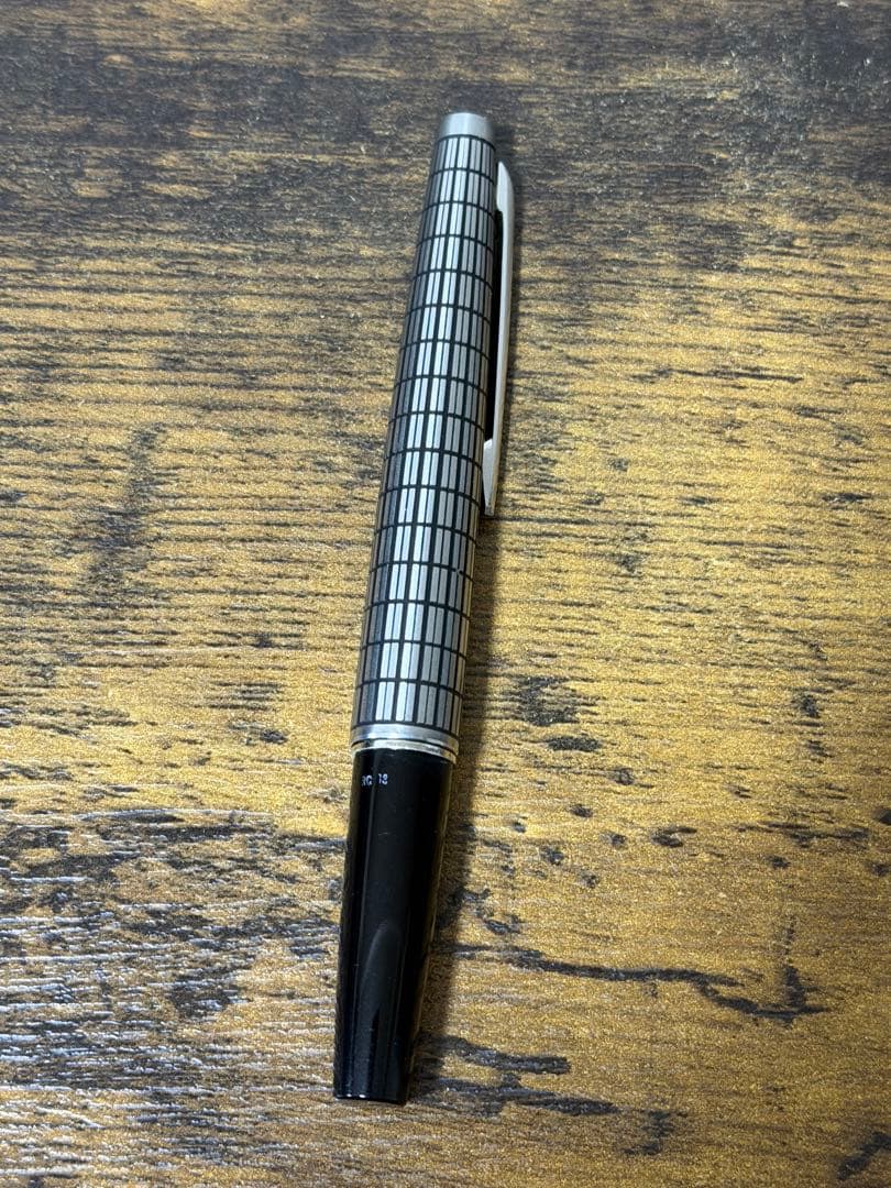 筆記確認&洗浄済　1977年製　蝕刻　エリート　18金　F パイロット　万年筆