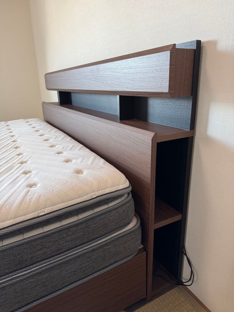 toko　N-sleep ハードマットレス付きベッド クイーンサイズ