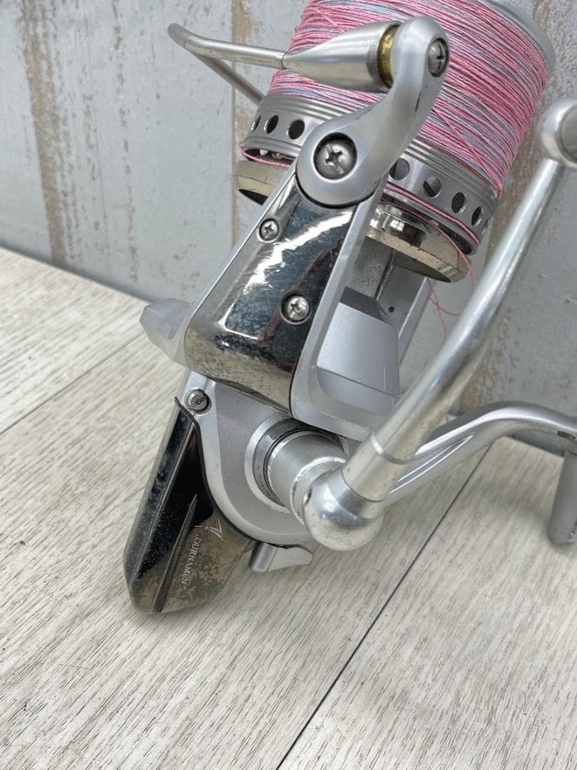 ダイワ トーナメントサーフ 35 スピニングリール TOURNAMENT