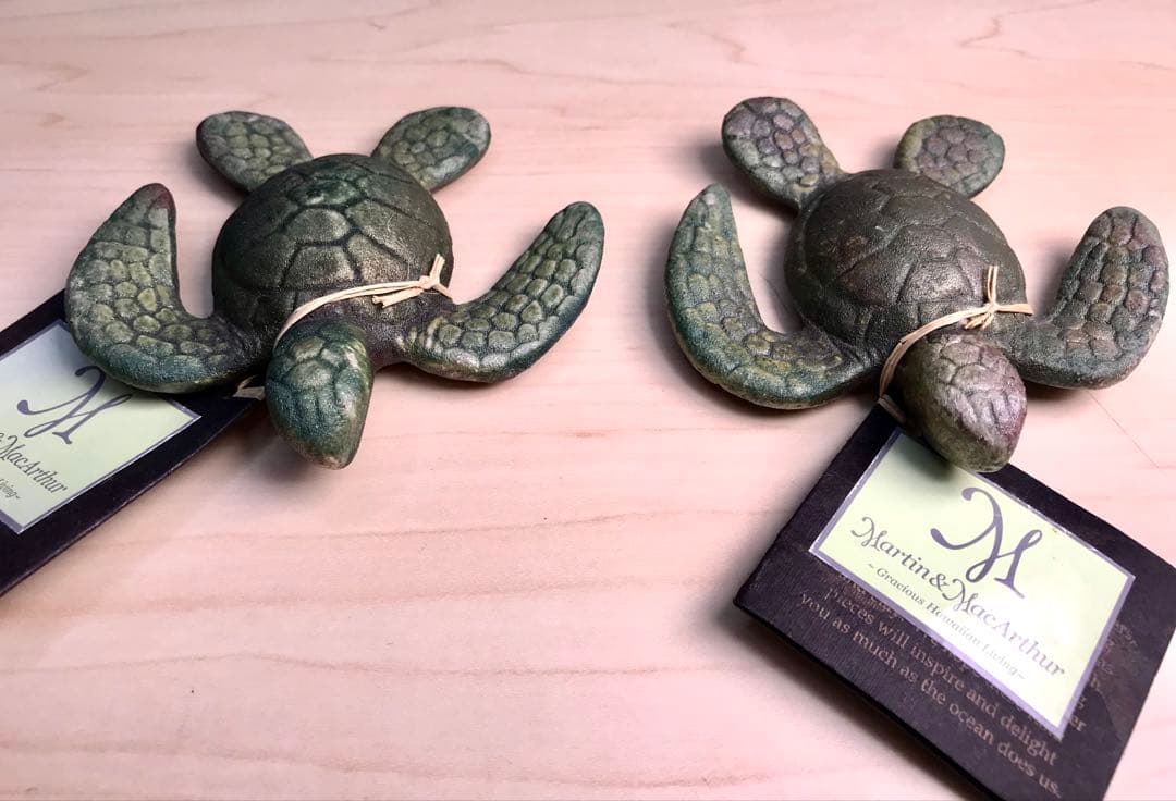 ハワイ島 ウミガメ オブジェ 陶器製 4本