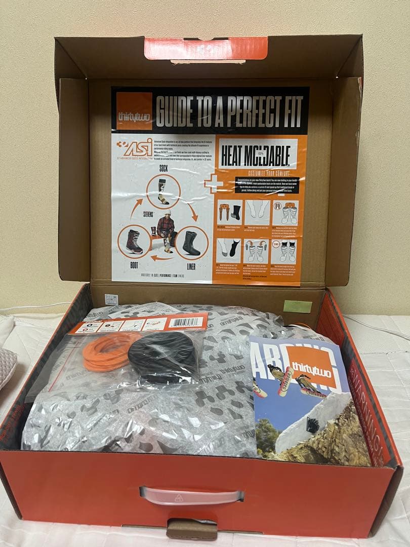 新品未使用品ThirtyTwo LASHED DOUBLEBOAWIDE28.0