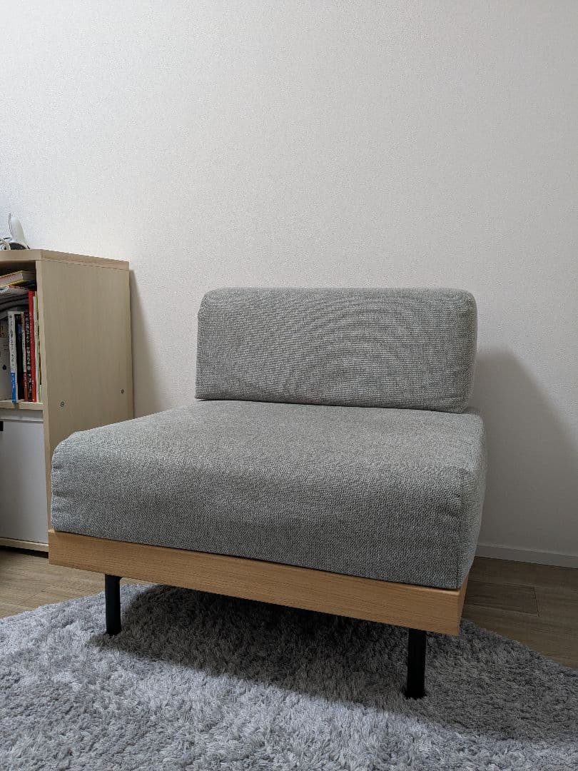 ニトリ1人用ソファ 新しい暮らし方のためのツール by BEAMS DESIGN