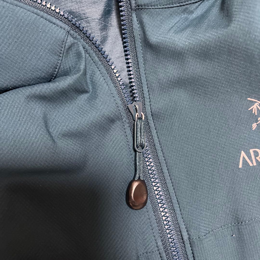 アークテリクス　atom lt フーディ　メンズ　L size アトムフーディー