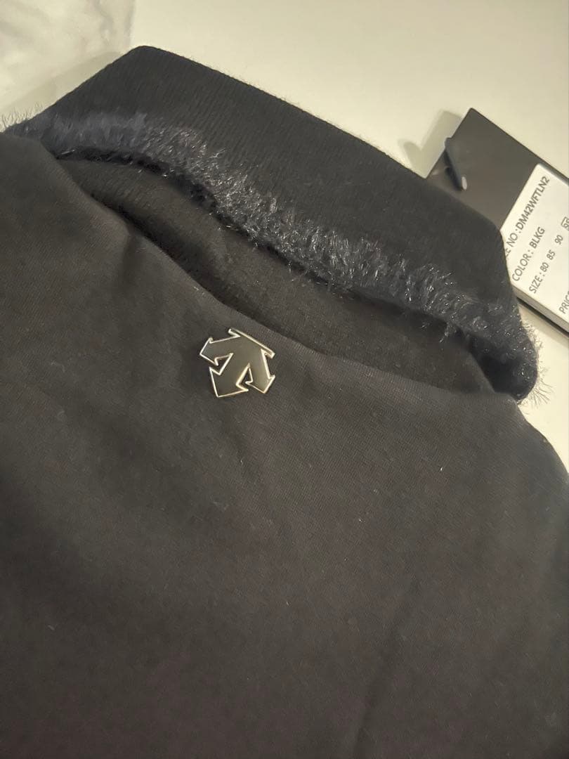 新品　韓国デサントゴルフ　レディース　黒　裏起毛