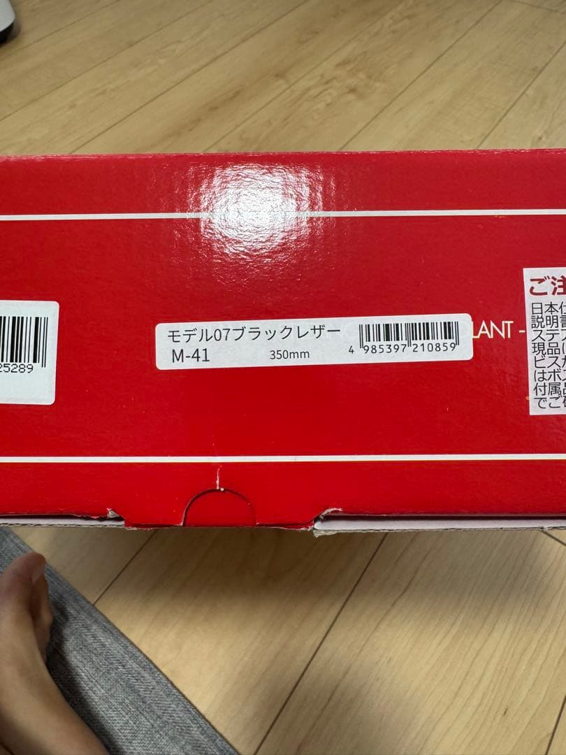 MOMO MOD.07 ブラックレザー（型番 M-41 日本正規輸入品）