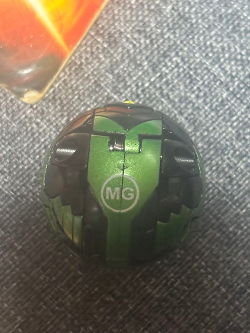 (希少)爆丸　ダークオンヘリオス