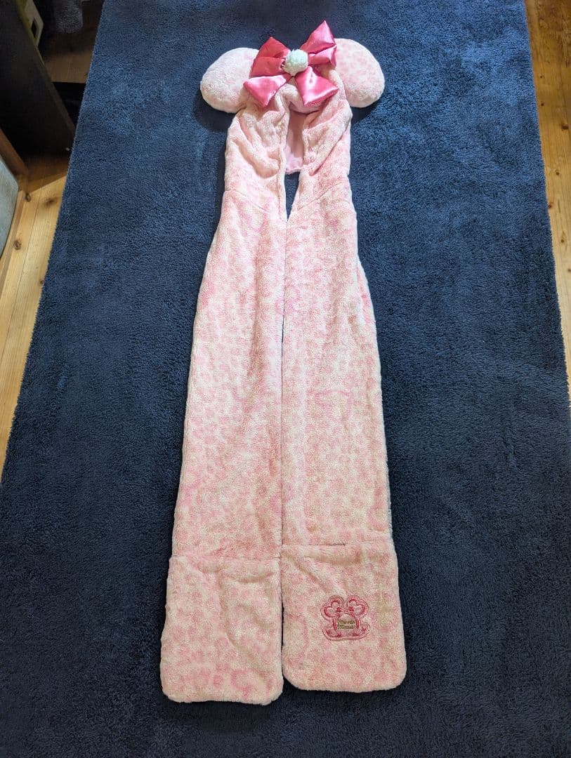 ディズニー　ミニー　マフラーキャップ　ファンキャップ　ピンクヒョウ柄