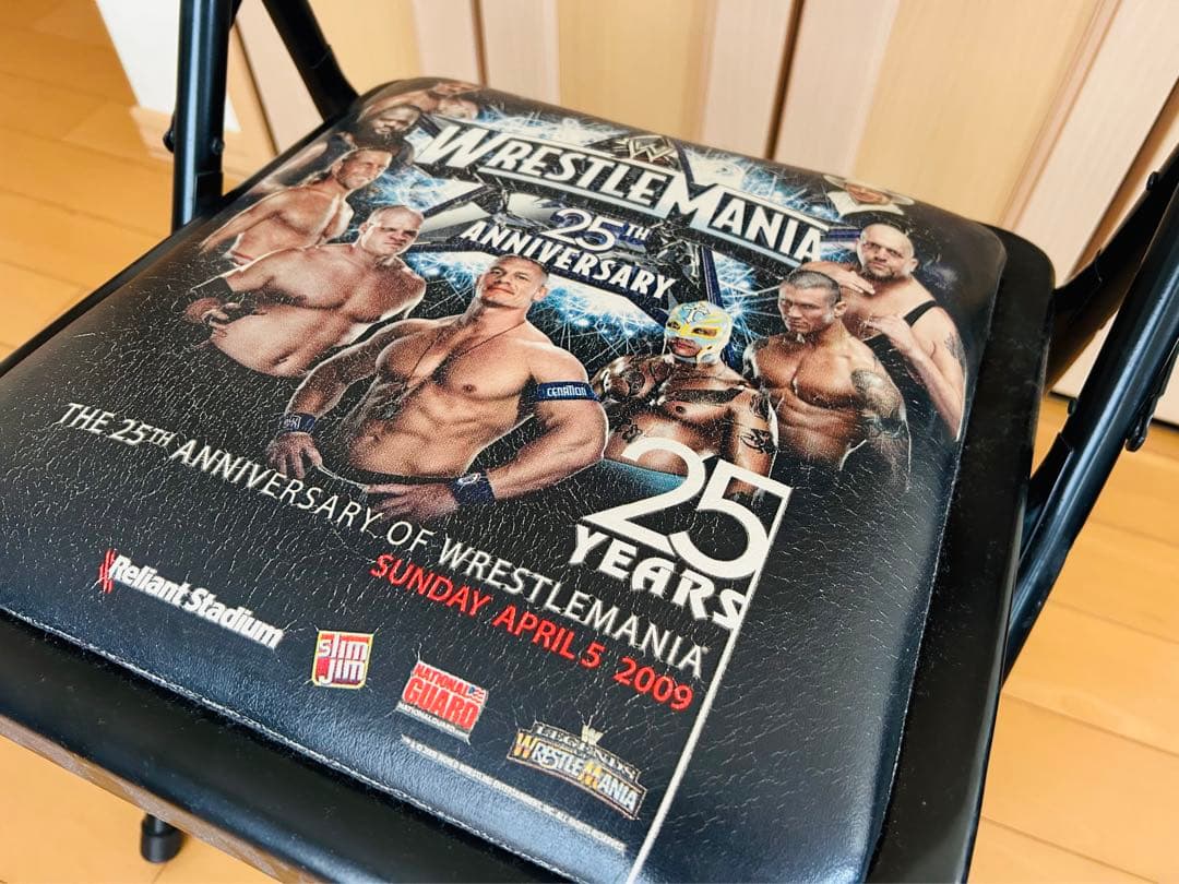 【激レア！】WWE レッスルマニア25 大会記念 非売品 パイプイス WWF