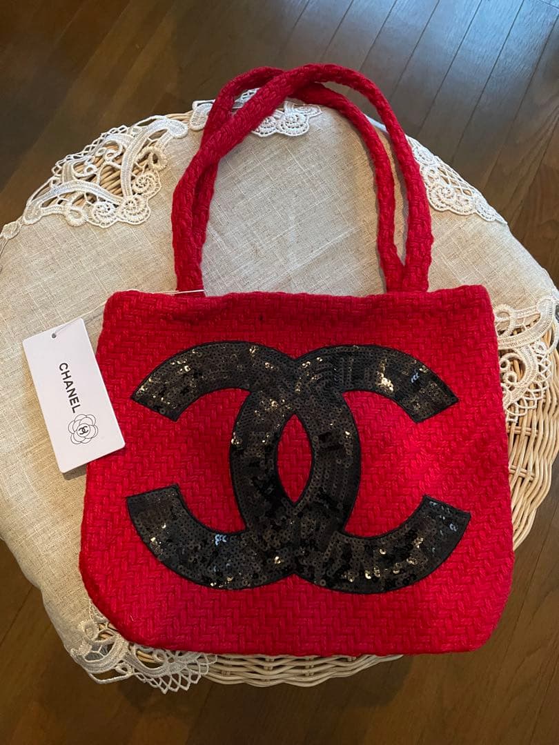 ま*ち様 新品未使用品✨CHANEL ビッグココマーク レッド　ノベルティ