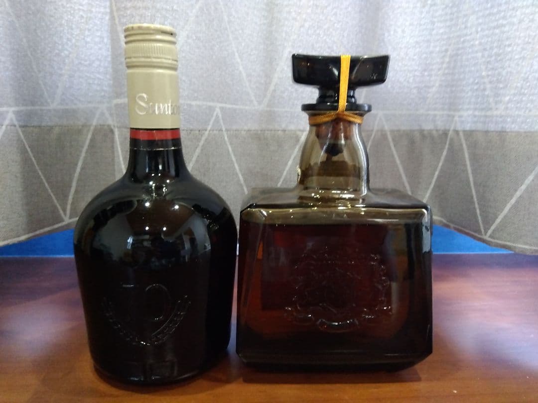 サントリー　ウイスキー　ローヤル　リザーブ　特級　古酒