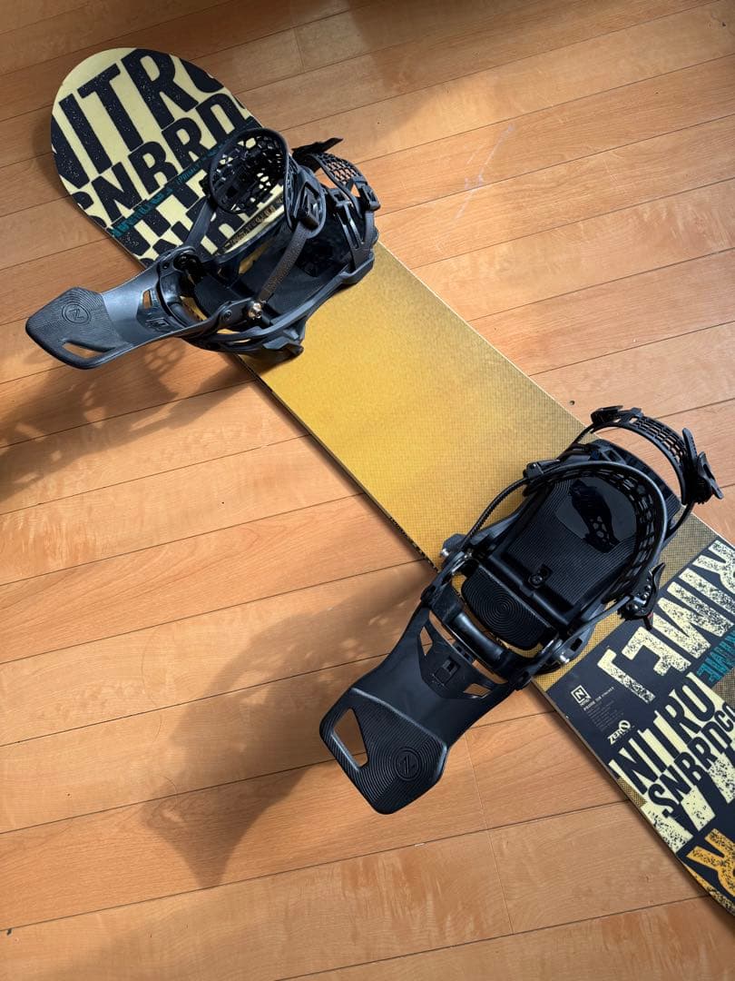 【札幌市直接受渡し】スノーボード２点セット　ナイデッカースーパーマチック