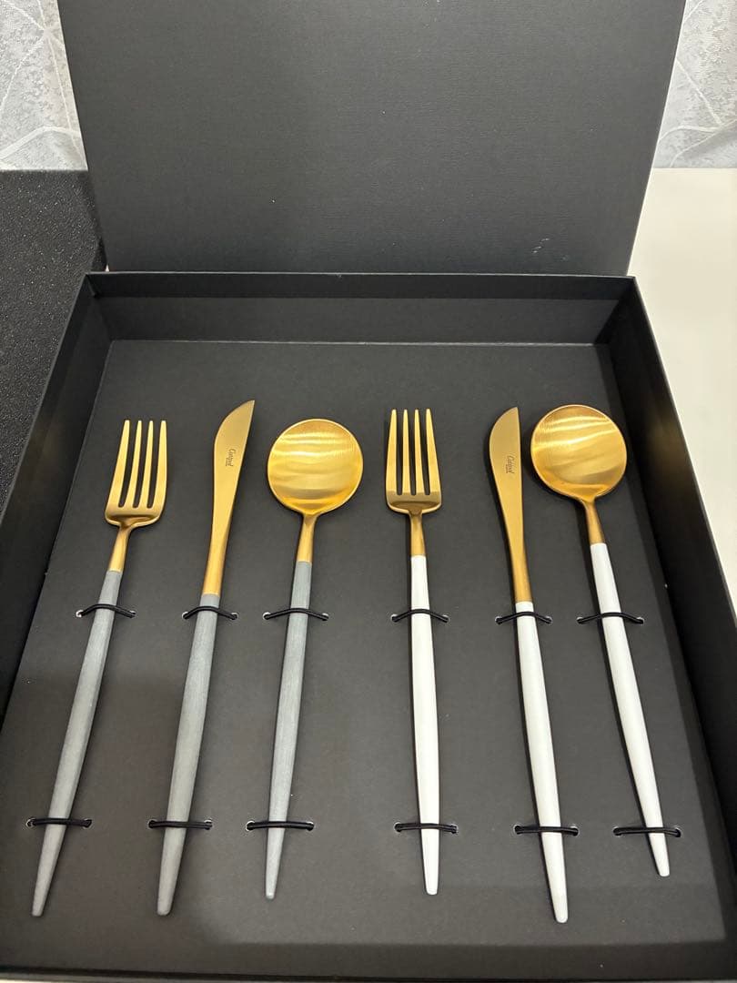 【新品未使用】Cutipol ゴールドカトラリーセット