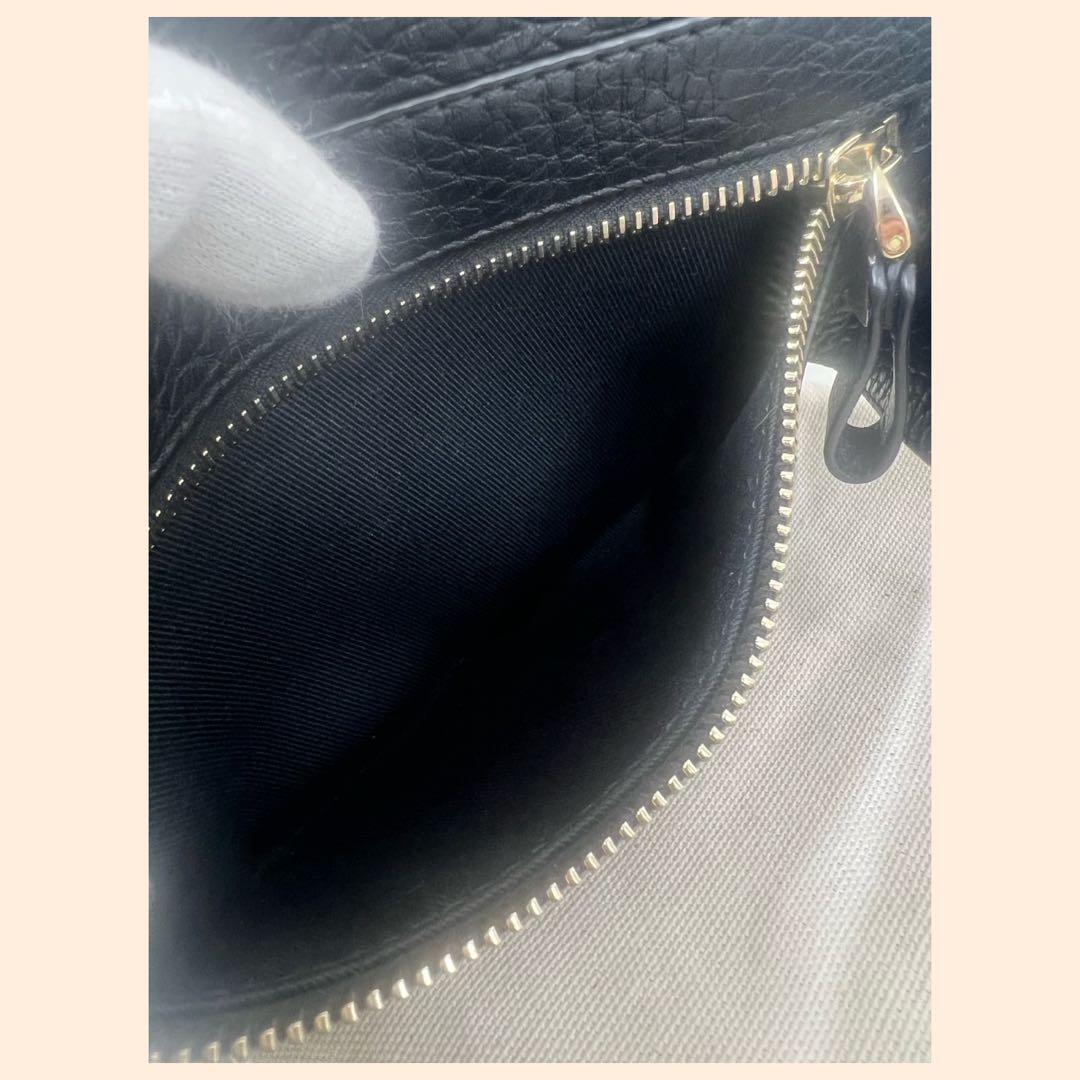 VALENTINO ボディーバッグ 極美品