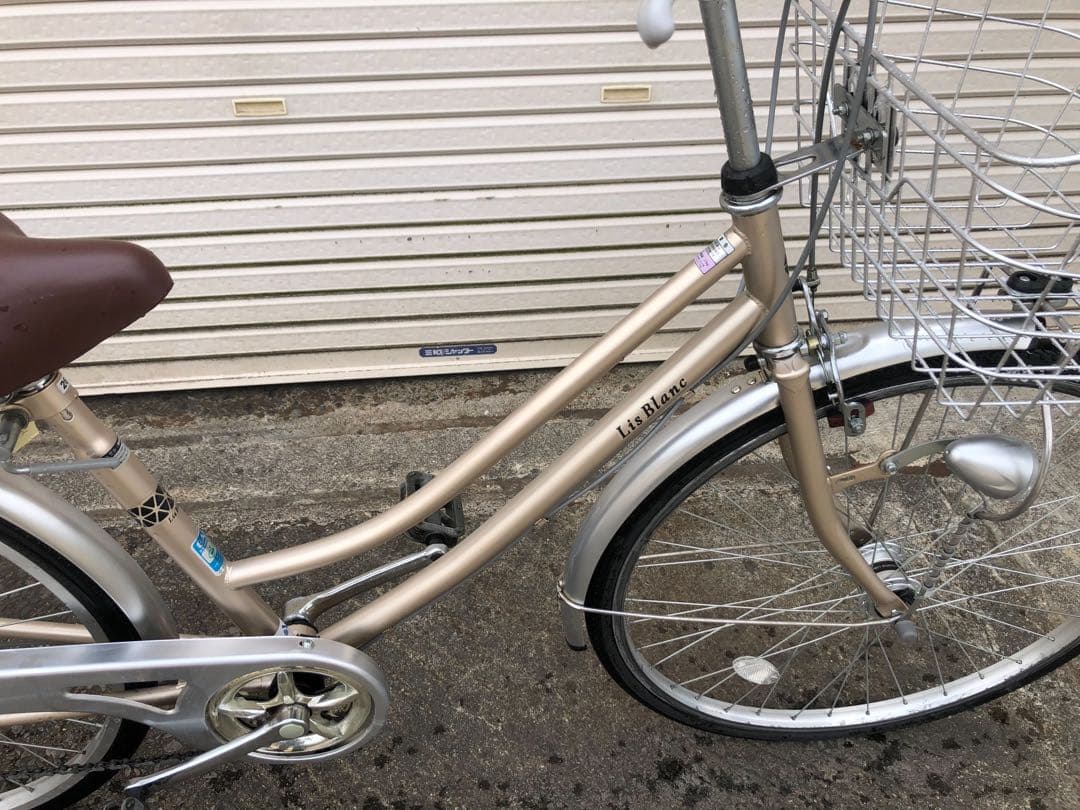 スイスー新品を9割引にしたものあり