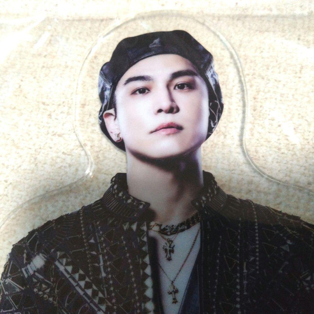 三代目JSB　KINGDOM　KING　アクリルスタンド 岩田剛典