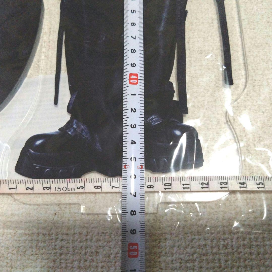 三代目JSB　KINGDOM　KING　アクリルスタンド 岩田剛典