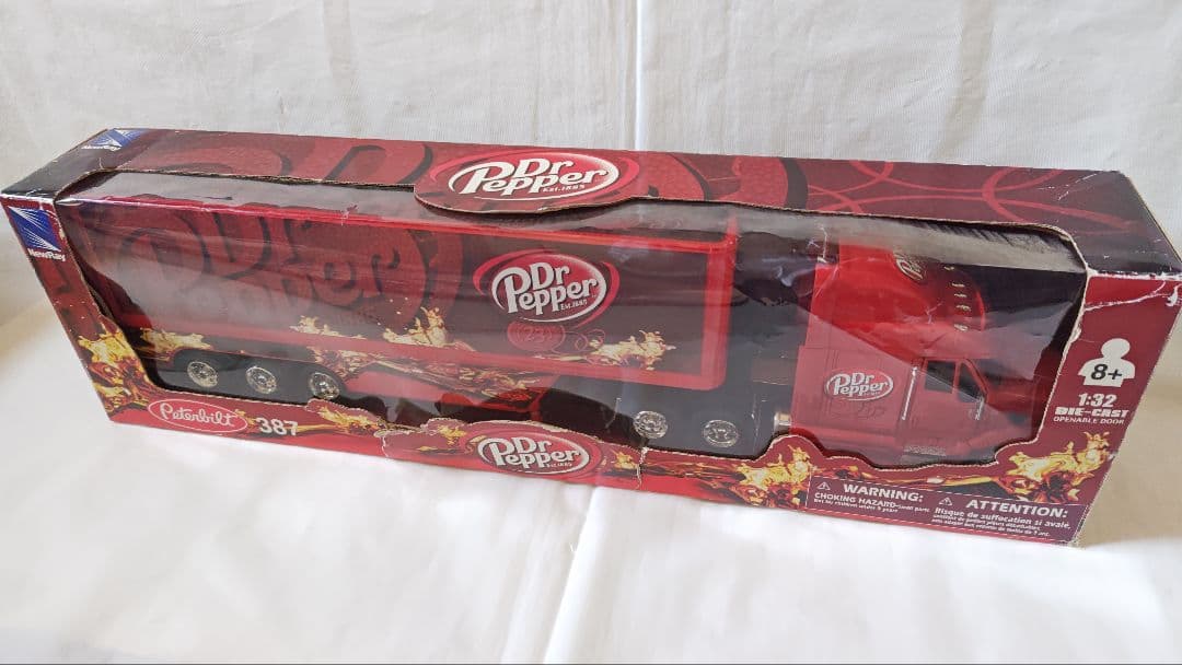 Peterbilt MODEL 387 トレーラーミニカー ドクターペッパー仕様