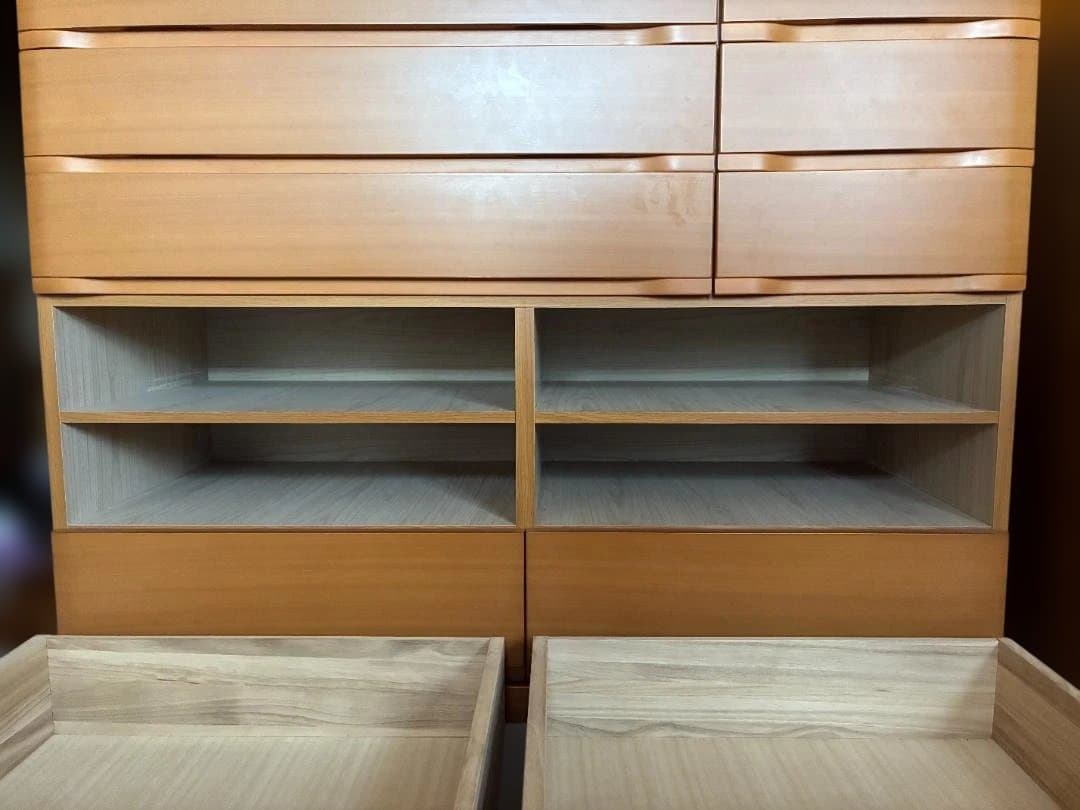 051 山協家具工業（株）幅140-7段チェスト(奥行58) 天然木単板