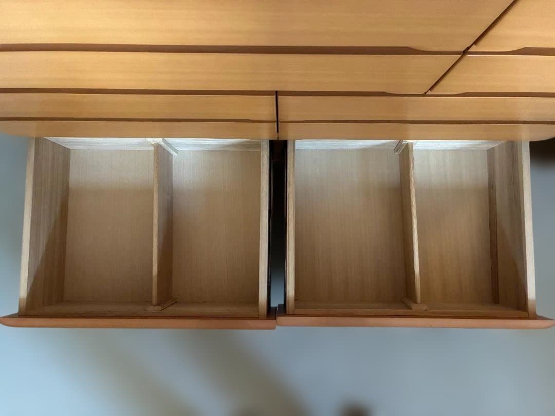 051 山協家具工業（株）幅140-7段チェスト(奥行58) 天然木単板