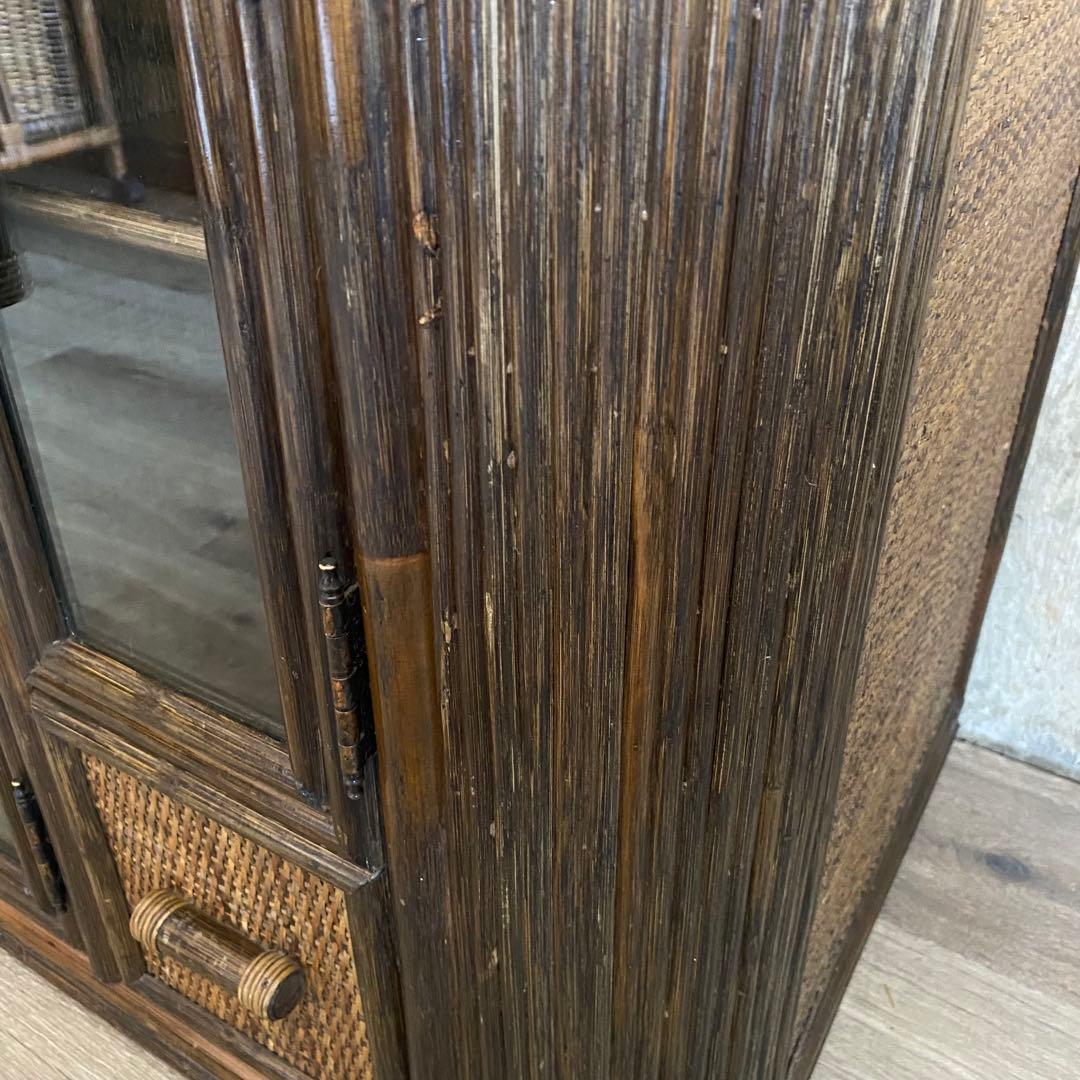 ラタン 籐　サイドボード　テレビ台　ガラス扉　古家具 昭和レトロ　ヴィンテージ