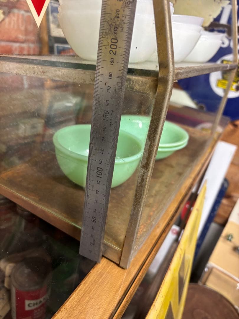 Tom's ヴィンテージショーケース