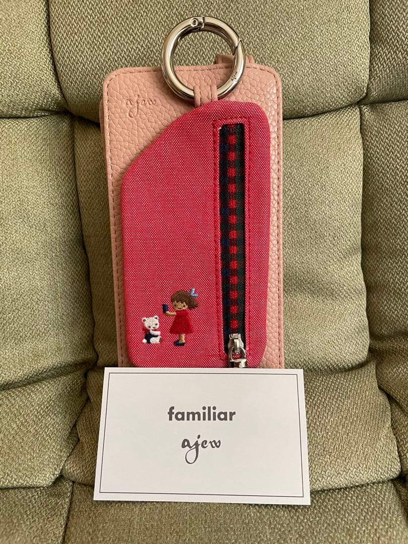 ファミリアコラボ　スマホケース　ajew マルチ対応サイズS