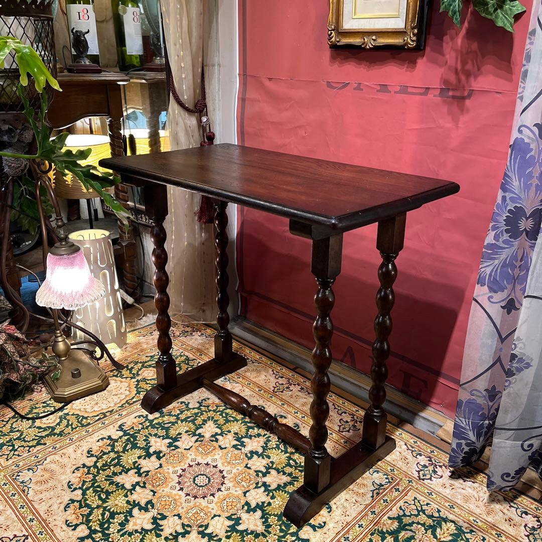 ヴィンテージ スピンドルレッグ　　サイドテーブル　コンパクトテーブル　花台