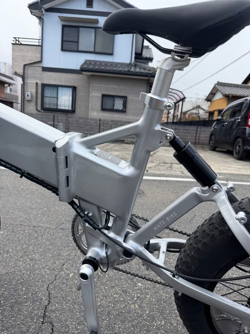 MATE X 250 MATEBAIKEほぼ新品　新発売カラー　シルバー