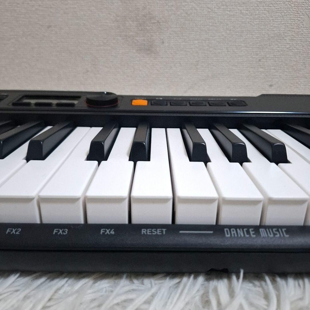 【極美品】CASIO CT-S200 61鍵盤 Casiotone 電子ピアノ