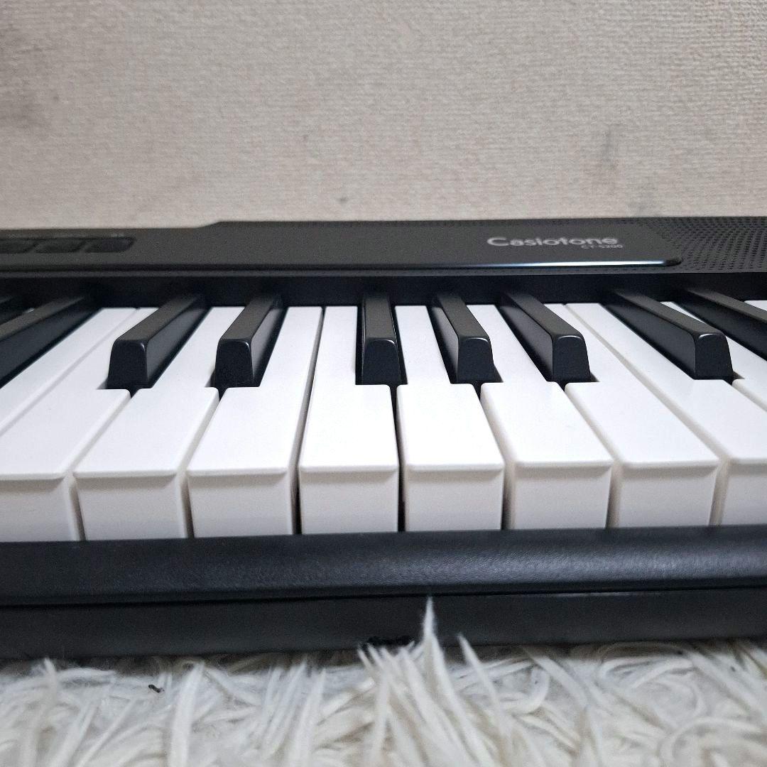 【極美品】CASIO CT-S200 61鍵盤 Casiotone 電子ピアノ