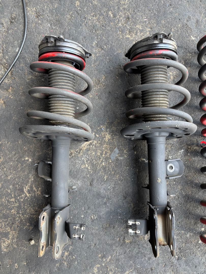 日産　ＮＩＳＳＡＮ　エルグランド　Ｅ５２　 S-tuneサスペンションキット