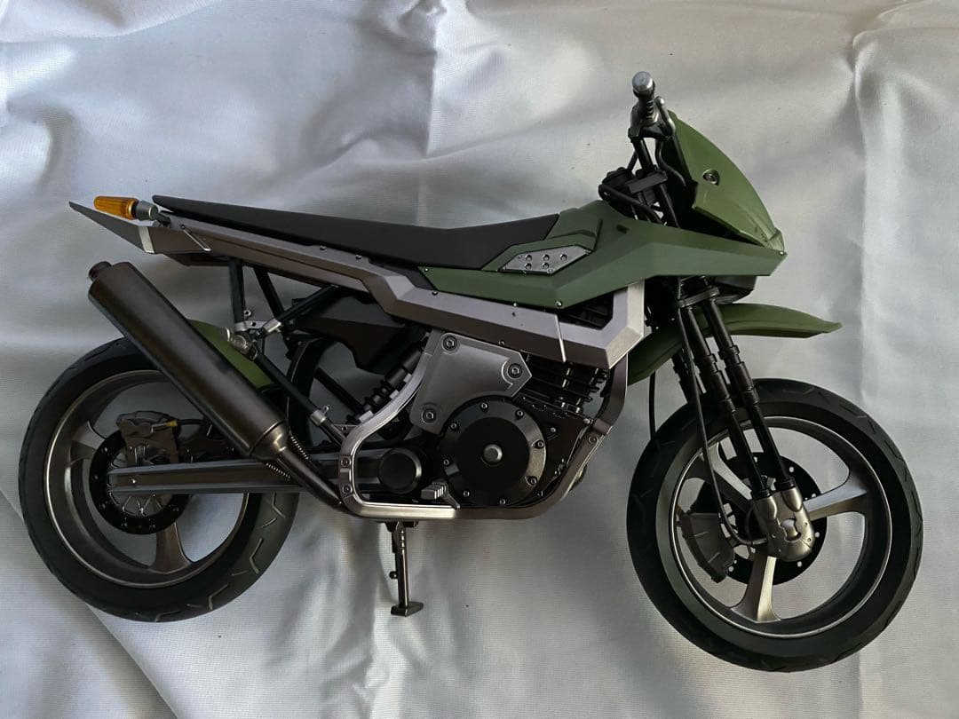 ファイナルファンタジー　ジェシー&バイクSET