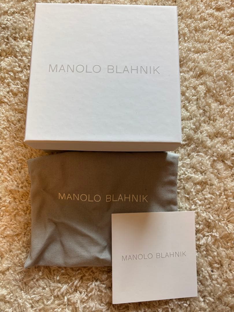 Manolo Blahnik Hangisi サテンベルト