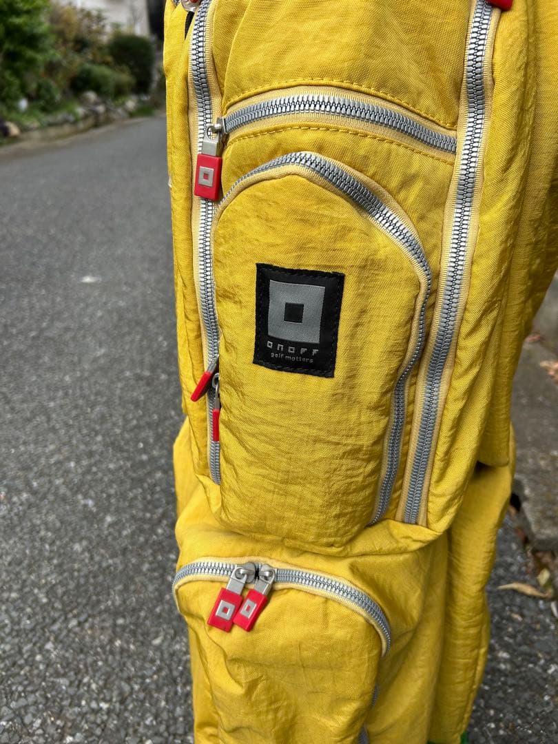 美品　オノフ　キャディーバッグ　USED