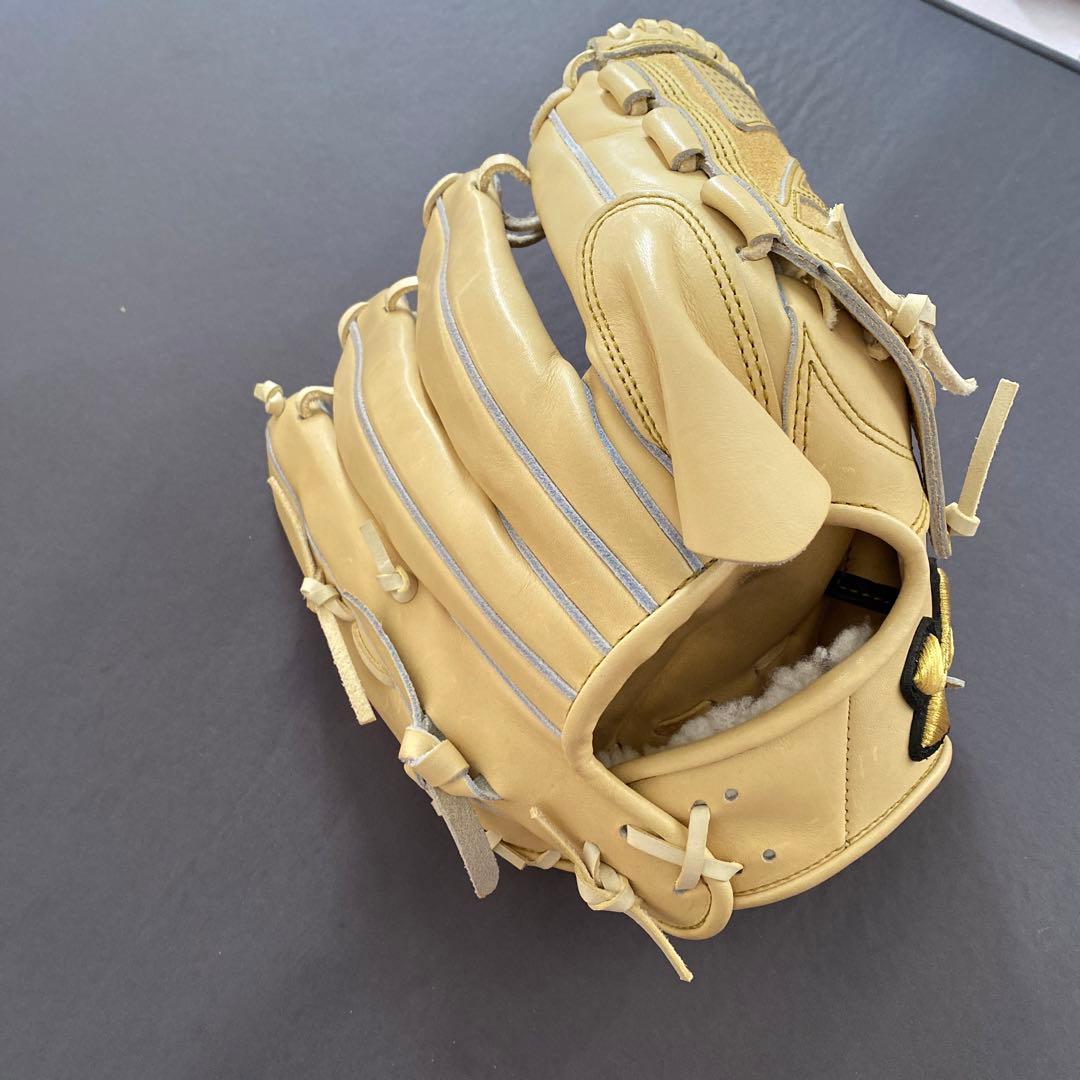 アンダーアーマー　硬式用グローブ