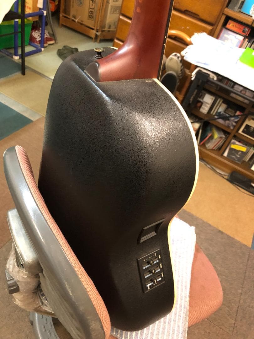 Ovation 12弦アコースティックギター 深胴