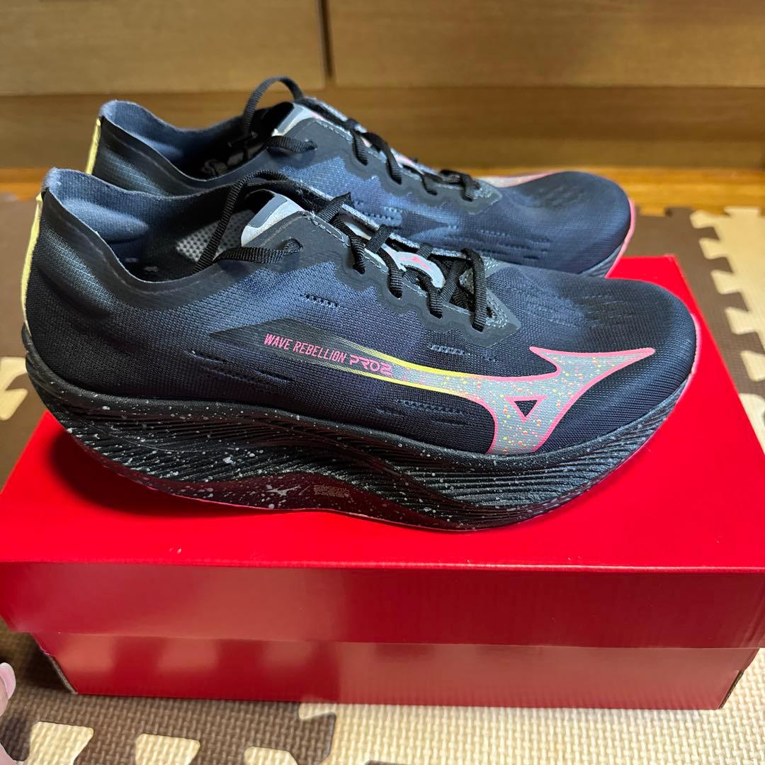Mizuno WAVE REBELLION PRO 2 ブラック/ピンク
