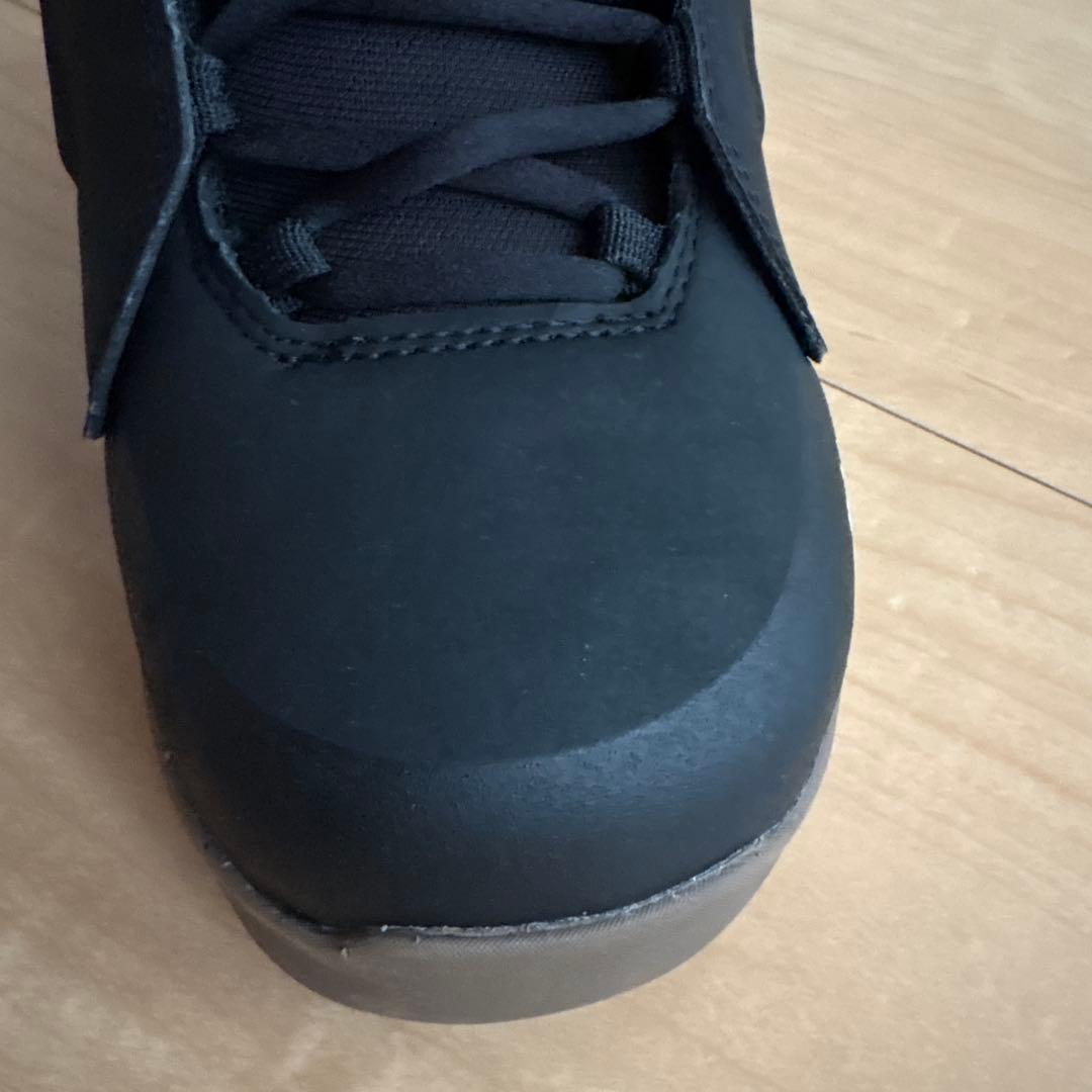 【しよん】THIRTYTWO LASHED X VOLCOM 25.5cm