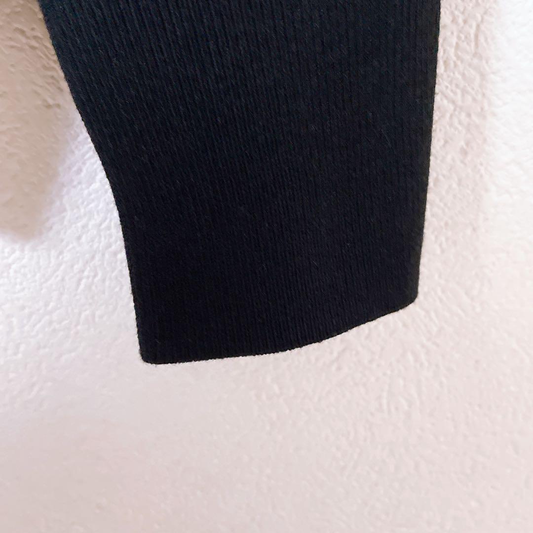 M様✨️タグ付き新品未使用 ビジューVネックカーディガン　黒