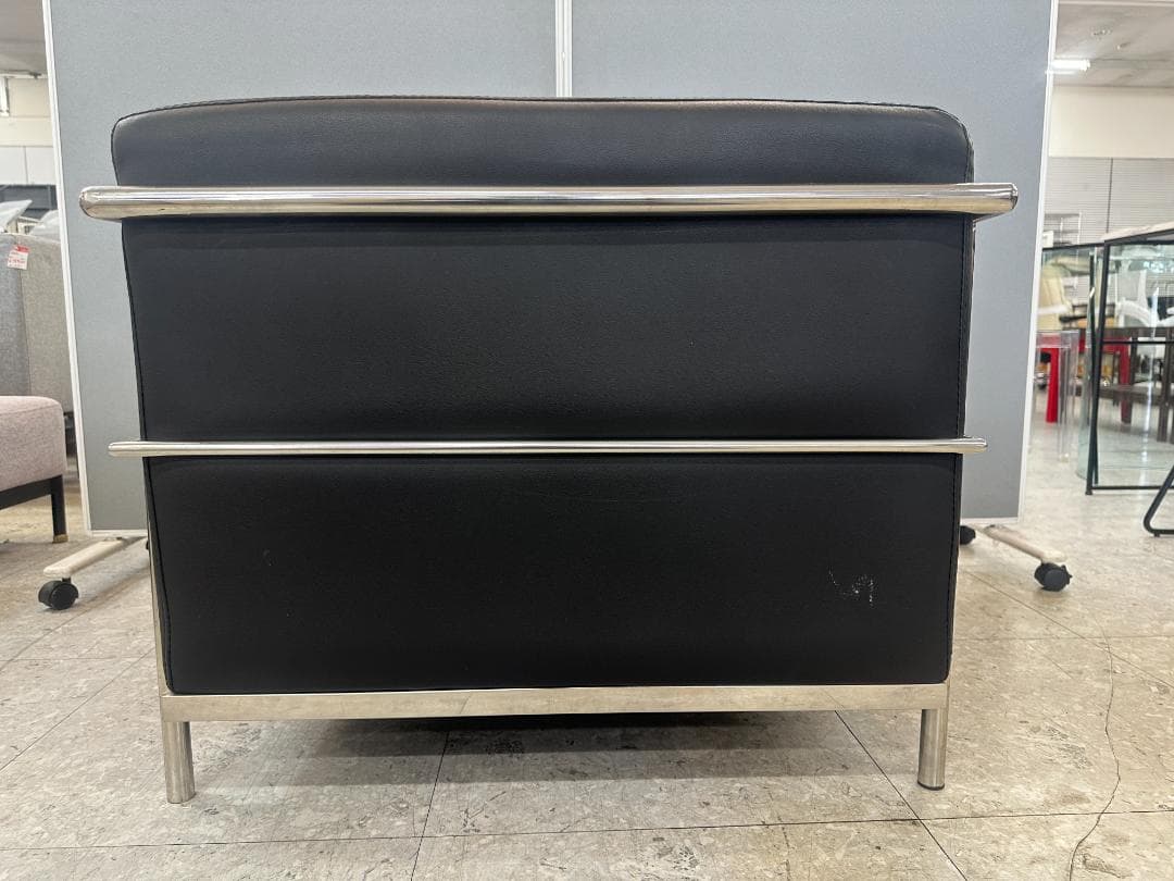 LC2　1人掛けソファ　チェア　ル・コルビジェ　リプロダクト　合革　ブラック