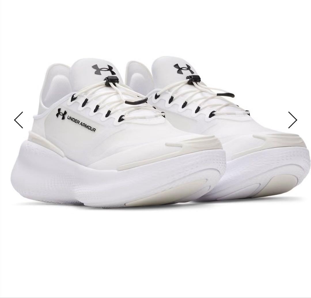 アンダーアーマー　UAノヴァ　ホワイト　26.0cm