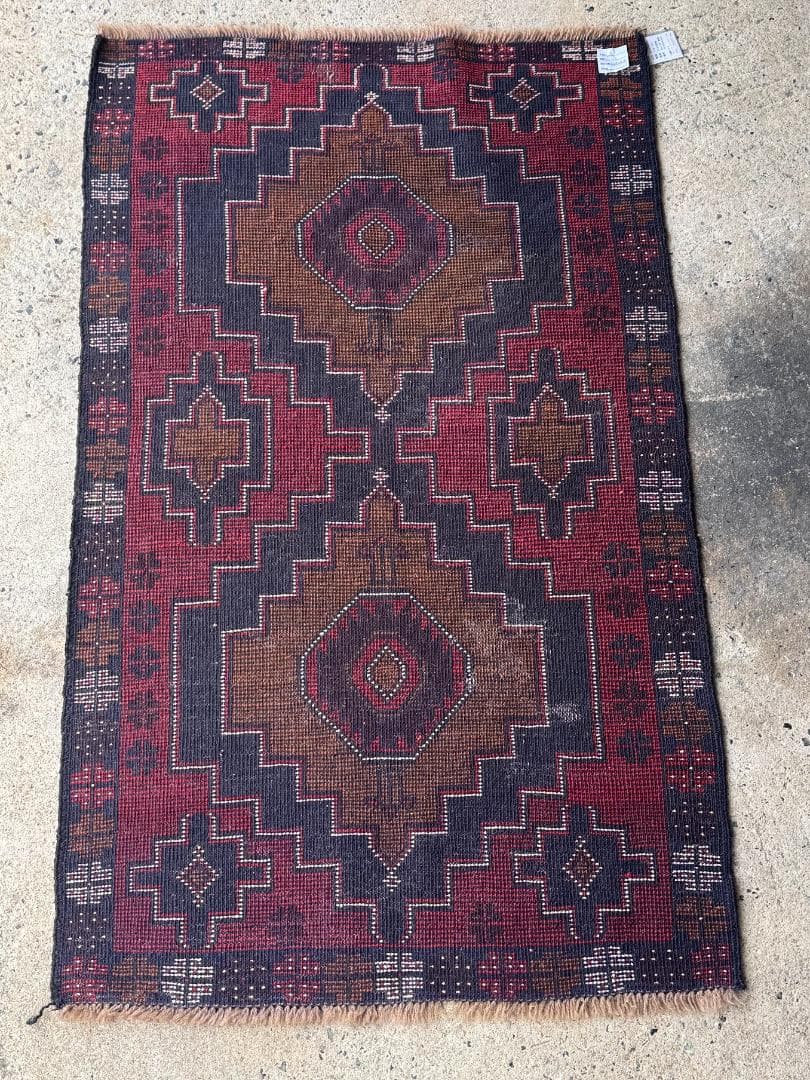 訳ありヴィンテージ　91×149cm　バルーチ族　トライバルラグ　手織り　ウール