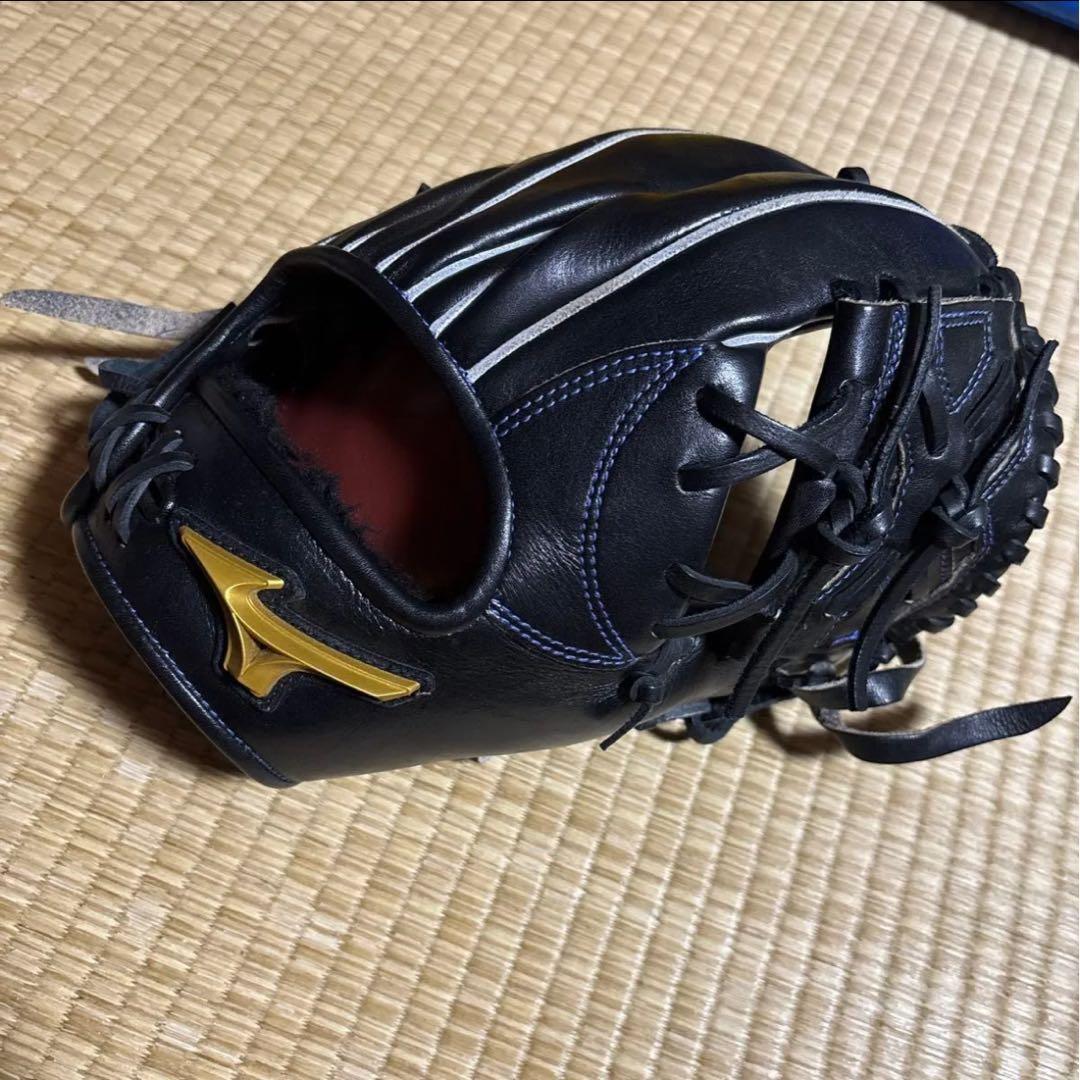 Mizuno 軟式グローブ 黒 ゴールドロゴ　限定モデル