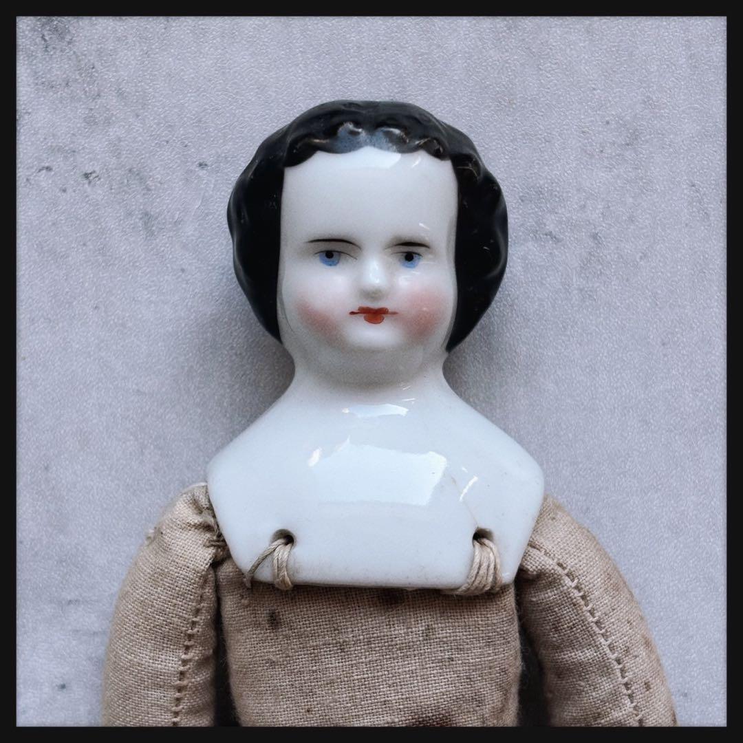 アンティーク チャイナヘッドドール　 クラシカルスタイル ビスクドール