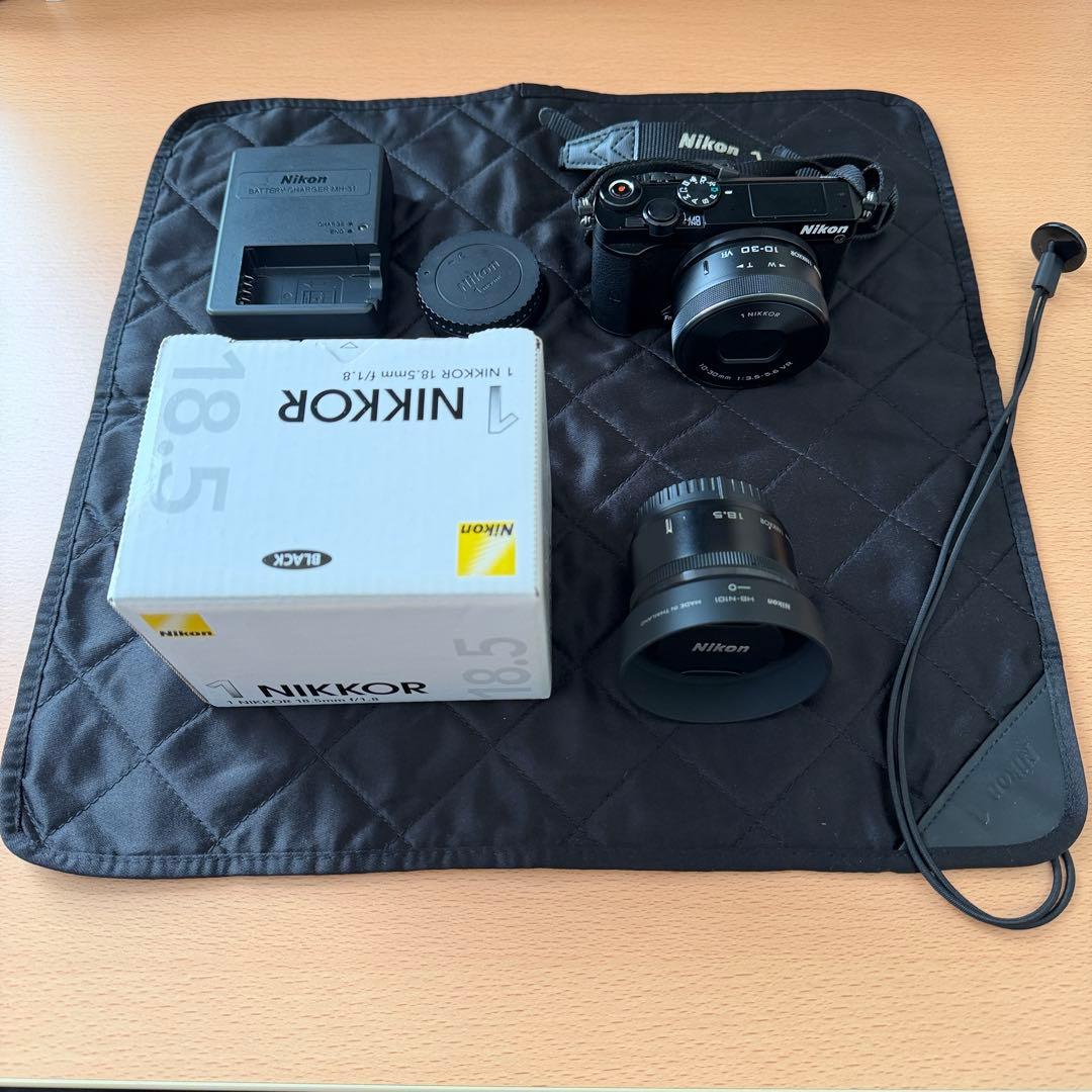 Nikon 1 J5 ミラーレス一眼カメラ