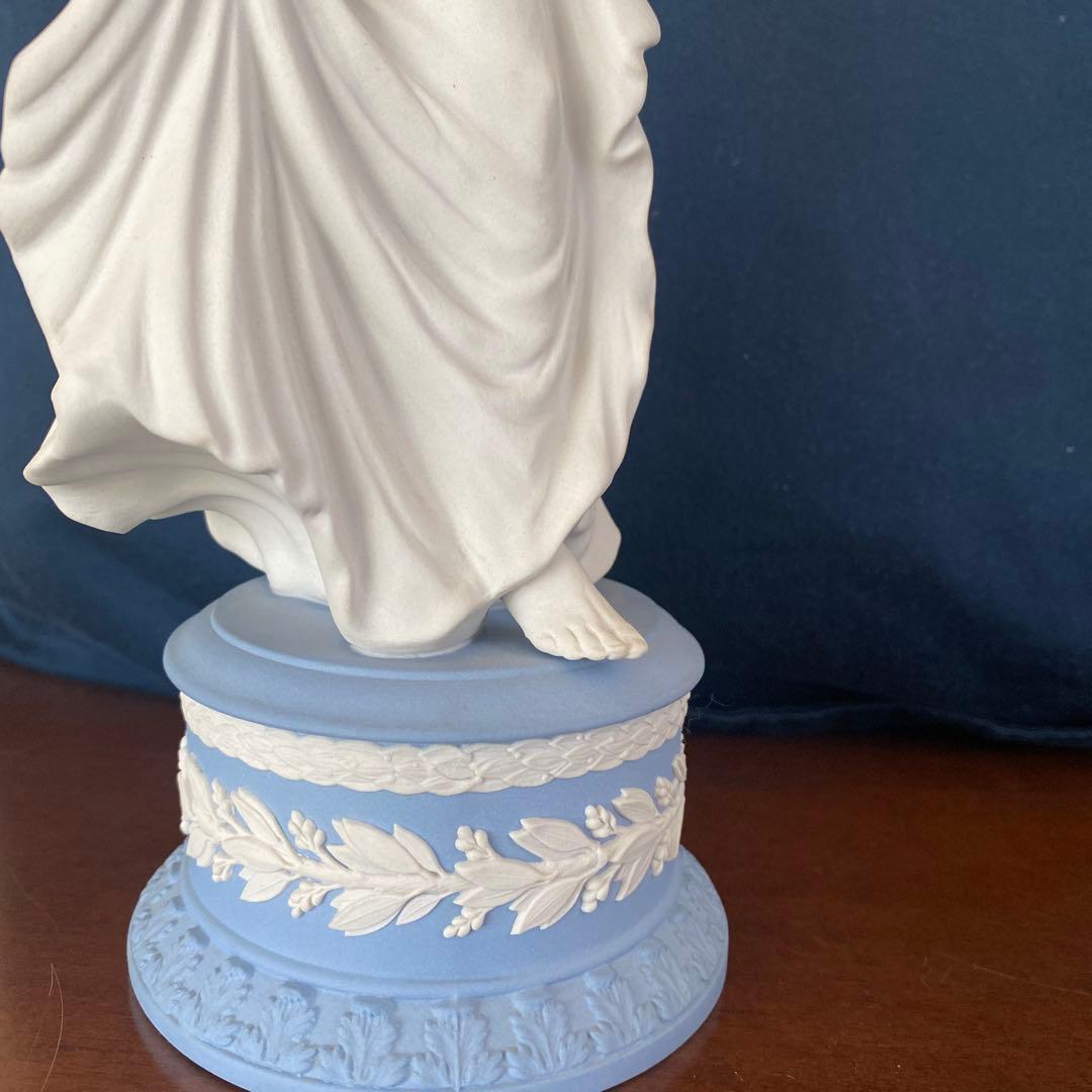 ウェッジウッド　ジャスパー　フィギュア　置物　彫像　限定品　ペールブルー