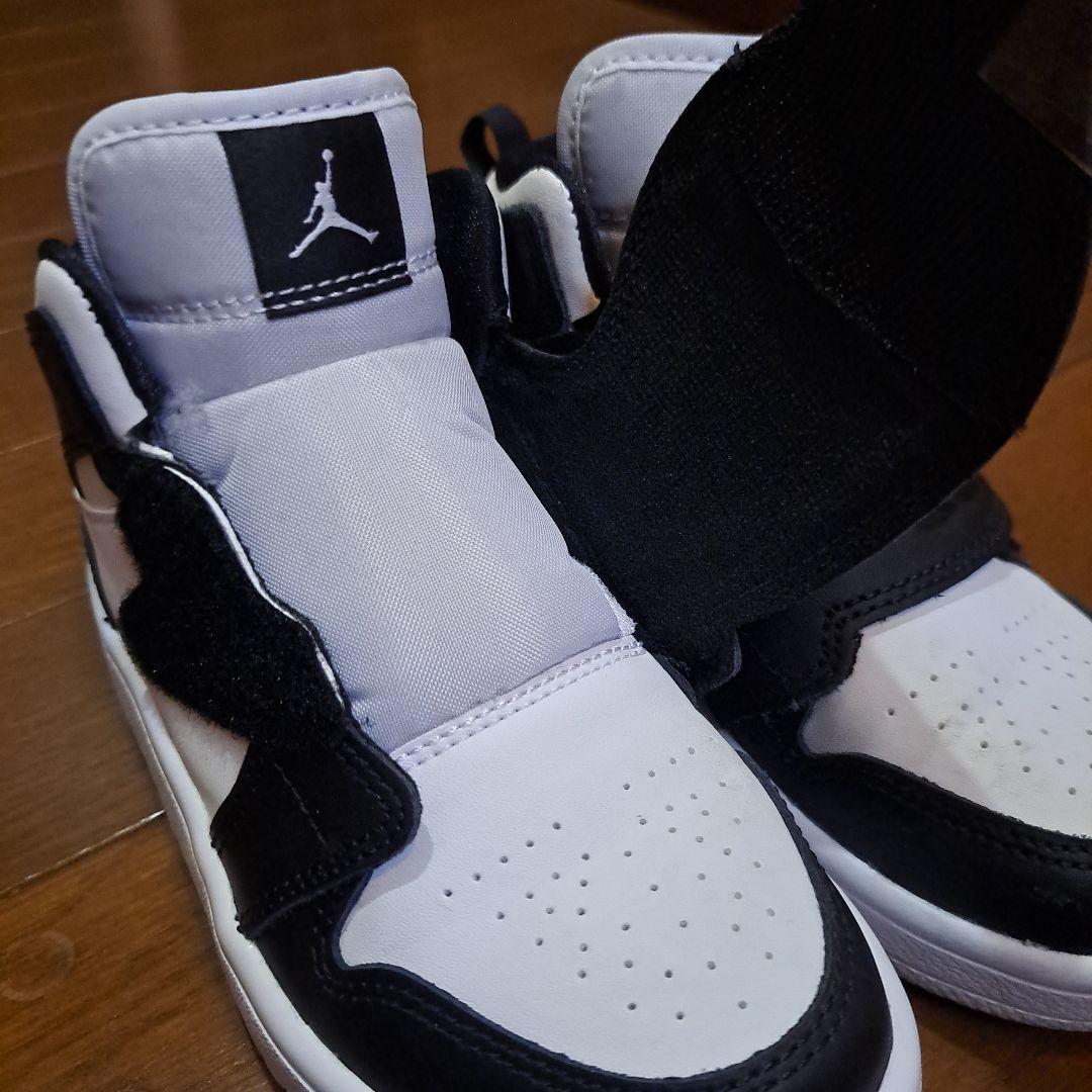 Sky Jordan 1 (PS) ブラック/ホワイト12C/ １８cm